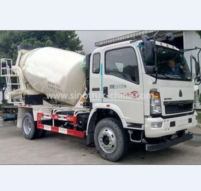 Motor concreto YC4D130-45 Euro4 130HP do caminhão da mistura veículo/3M3 do misturador concreto de 6 rodas