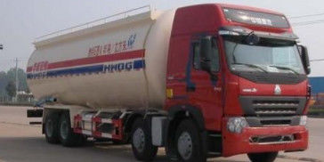 caminhão de depósito de gasolina da cor branca e vermelha de 350hp, caminhão de tanque líquido 8x4 40000L