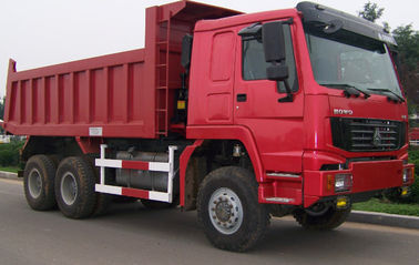 O caminhão do compressor do lixo de ZZ2167M5227 6x6 toda a carga da movimentação da roda transporta o poder III 380hp do Euro II de SINOTRUCK
