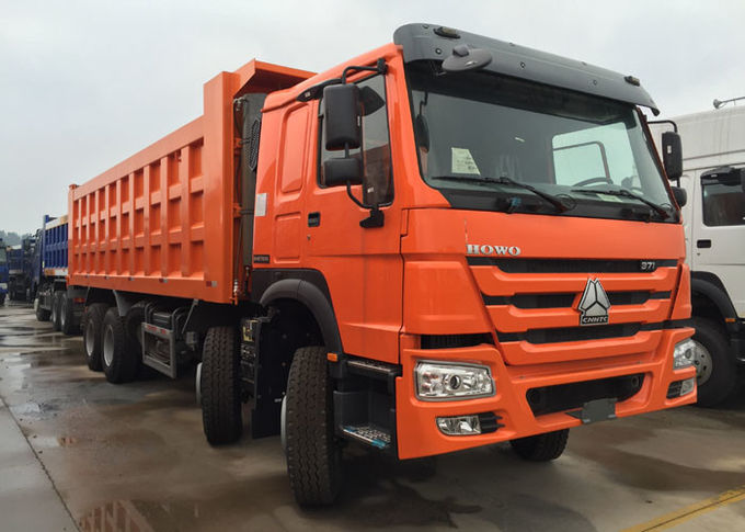 Baixo consumo de combustível Tipper Dump Truck eficiente 371HP 8x4 RHD SINOTRUK HOWO