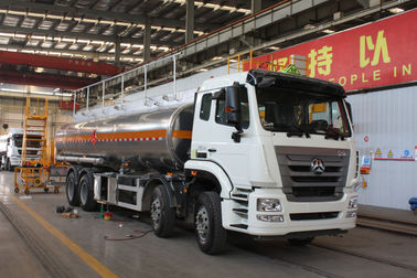 Caminhão do pó de maioria de Sinotruk Hohan, segurança 30m3 8x4 caminhão do fuel-óleo de 371 cavalos-força