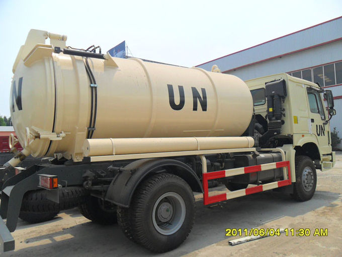 O caminhão 8-12CBM LHD 4X2 da sução da água de esgoto da empresa do saneamento, líquido desperdiça caminhões